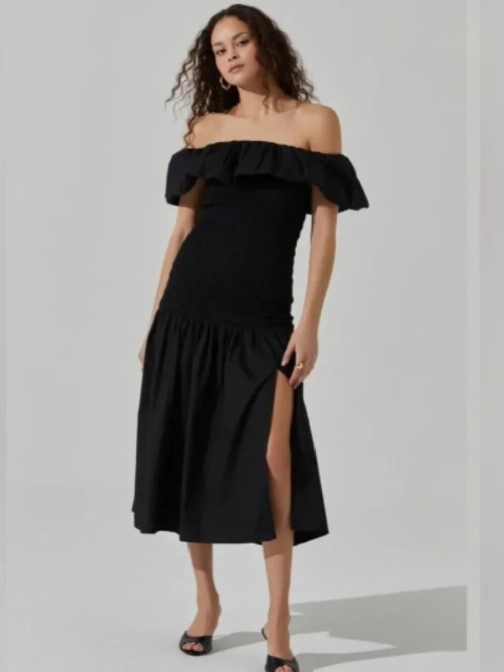 NWT ASTR The Label Black Shirred Off The Shoulder Ruffle Midi Dress